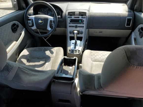 ✅ 2009 Chevrolet Equinox LS • VIN: 2CNDL13F396207335 • Лот: 57497445. Опубликован ранее на Copart с пробегом 179 425 миль. Бесплатный доступ к архиву аукционных продаж из США и подробный отчёт об истории автомобиля на DreamBid. Изображение 8.