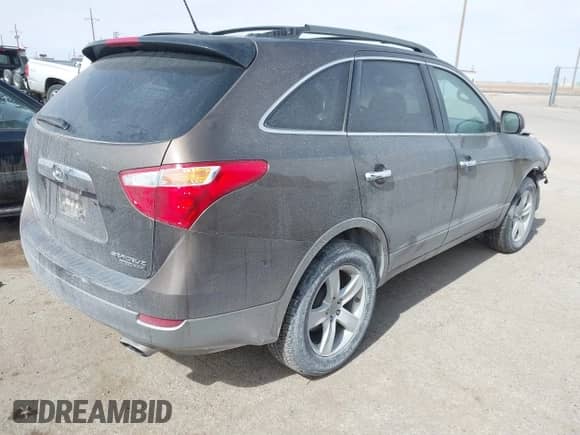 2011 Hyundai Veracruz GLS с VIN KM8NUDCC6BU176825, выставлен на аукционе IAAI как лот 41616493 с пробегом 174 006 миль миль и . История ставок и продаж доступна на DreamBid. Изображение 4.