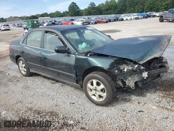 ✅ 2000 Honda Accord SE • VIN: 1HGCG5674YA073633 • Lot: 61041925. Listed on Copart with 205,548 mi. Free auction sales archive from the USA and detailed vehicle history report at DreamBid. Image 4.