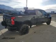 ✅ 2022 Chevrolet Silverado 1500 Custom Trail Boss • VIN: 1GCPYCEL8NZ152106 • Lot: 46473365. Wystawiony na Copart z przebiegiem 59 821 mil. Bezpłatny archiwum sprzedaży aukcyjnych z USA i szczegółowy raport historii pojazdu na DreamBid. Zdjęcie 3.