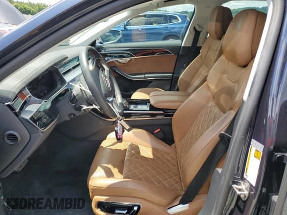 ✅ 2020 Audi S8 • VIN: WAU8SAF87LN001957 • Lot: 56478595. Wystawiony na Copart z przebiegiem 29 148 mil. Bezpłatny archiwum sprzedaży aukcyjnych z USA i szczegółowy raport historii pojazdu na DreamBid. Zdjęcie 7.