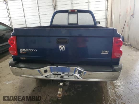 2006 Dodge Dakota SLT z VIN 1D7HE42N36S513461, wystawiony jako Copart lot #70418224 z przebiegiem 76 803 mil mil oraz Szkoda całkowita • Salvage title. Historia ofert i sprzedaży dostępna na DreamBid. Obrazek 6.