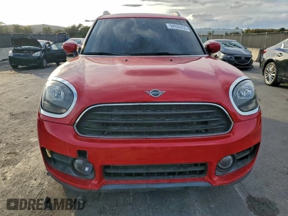 ✅ 2020 MINI Countryman Cooper • VIN: WMZYW3C04L3L21797 • Lot: 94930455. Wystawiony na Copart z przebiegiem 86 949 mil. Bezpłatny archiwum sprzedaży aukcyjnych z USA i szczegółowy raport historii pojazdu na DreamBid. Zdjęcie 5.