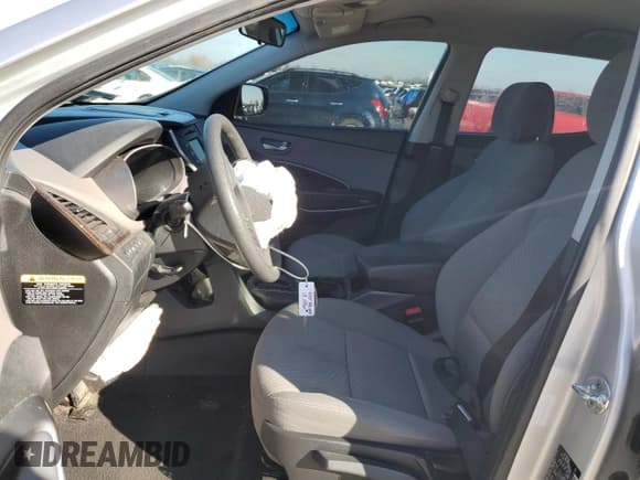 ✅ 2018 Hyundai Santa Fe 2.4L • VIN: 5XYZT3LB3JG561057 • Лот: 40549194. Опубликован ранее на Copart с пробегом 113 123 миль. Бесплатный доступ к архиву аукционных продаж из США и подробный отчёт об истории автомобиля на DreamBid. Изображение 7.