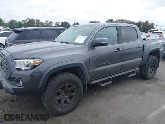 ✅ 2020 Toyota Tacoma SR5 • VIN: 3TMAZ5CN8LM131287 • Lot: 42437998. Wystawiony na IAAI z przebiegiem Nie podano. Bezpłatny archiwum sprzedaży aukcyjnych z USA i szczegółowy raport historii pojazdu na DreamBid. Zdjęcie 19.