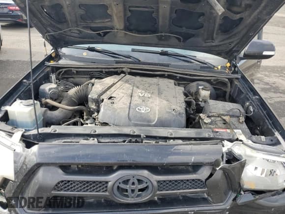 ✅ 2013 Toyota Tacoma • VIN: 5TFLU4EN0DX071502 • Lot: 89831075. Wystawiony na Copart z przebiegiem 190 267 mil. Bezpłatny archiwum sprzedaży aukcyjnych z USA i szczegółowy raport historii pojazdu na DreamBid. Zdjęcie 11.