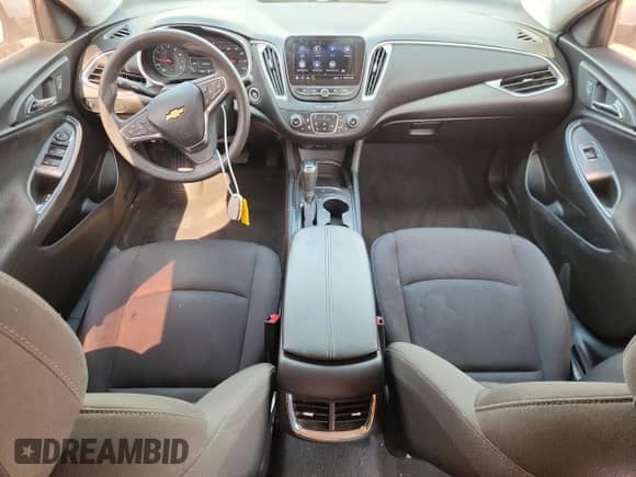 2019 Chevrolet Malibu LT с VIN 1G1ZD5ST5KF118277, выставлен на аукционе Copart как лот 82570505 с пробегом 108 267 миль миль и Списание • Salvage title. История ставок и продаж доступна на DreamBid. Изображение 8.