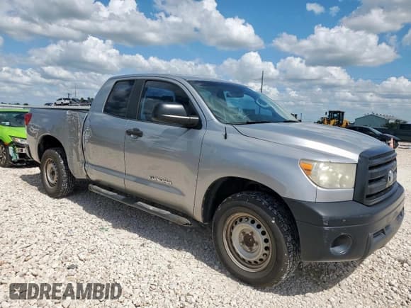 ✅ 2010 Toyota Tundra • VIN: 5TFRU5F16AX021064 • Lot: 60616395. Wystawiony na Copart z przebiegiem 203 461 mil. Bezpłatny archiwum sprzedaży aukcyjnych z USA i szczegółowy raport historii pojazdu na DreamBid. Zdjęcie 4.