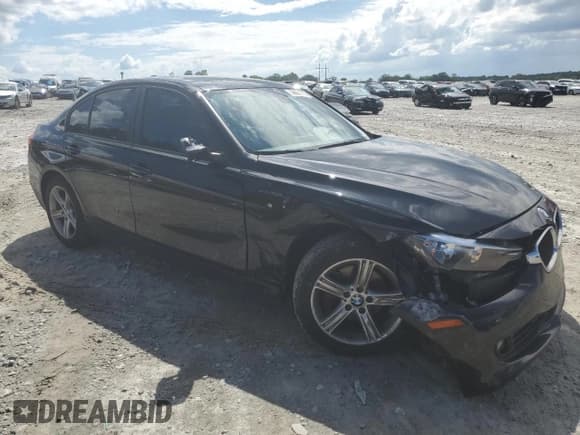✅ 2015 BMW 3 Series 328i xDrive • VIN: WBA3B5G50FNS15604 • Lot: 56861715. Wystawiony na Copart z przebiegiem 129 615 mil. Bezpłatny archiwum sprzedaży aukcyjnych z USA i szczegółowy raport historii pojazdu na DreamBid. Zdjęcie 4.