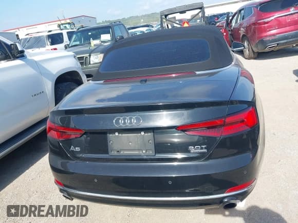 ✅ 2018 Audi A5 Cabriolet Prestige • VIN: WAU2NGF59JN003387 • Lot: 42670602. Listed on IAAI with 103,465 mi. Free auction sales archive from the USA and detailed vehicle history report at DreamBid. Image 16.