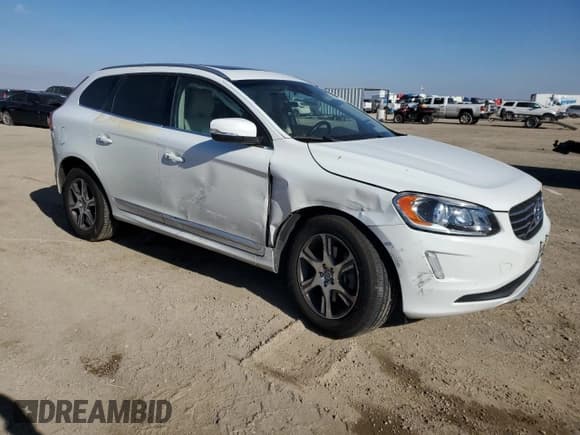 ✅ 2015 Volvo XC60 T6 • VIN: YV4902RB8F2621732 • Lot: 87663165. Listed on Copart with 146,015 mi. Free auction sales archive from the USA and detailed vehicle history report at DreamBid. Image 4.