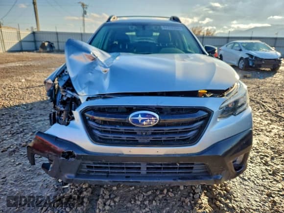✅ 2021 Subaru Outback Onyx XT • VIN: 4S4BTGJD3M3111443 • Lot: 94359205. Listed on Copart with 79,381 mi. Free auction sales archive from the USA and detailed vehicle history report at DreamBid. Image 5.