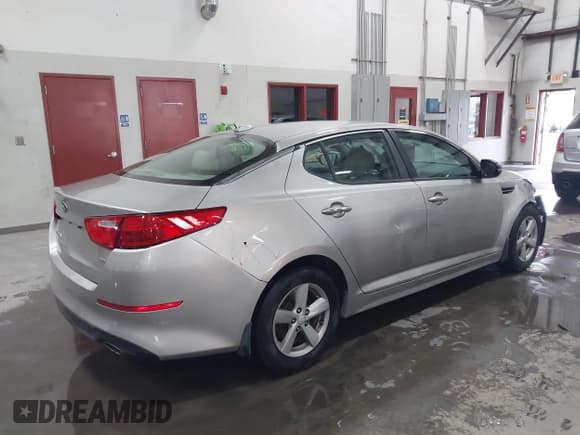✅ 2015 Kia Optima LX • VIN: 5XXGM4A78FG456664 • Lot: 43523603. Wystawiony na IAAI z przebiegiem 122 795 mil. Bezpłatny archiwum sprzedaży aukcyjnych z USA i szczegółowy raport historii pojazdu na DreamBid. Zdjęcie 4.