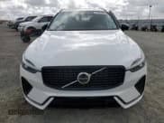 ✅ 2024 Volvo XC60 Plus Dark Theme • VIN: YV4H60DL1R1920388 • Lot: 51181745. Listed on Copart with 5,379 mi. Free auction sales archive from the USA and detailed vehicle history report at DreamBid. Image 5.