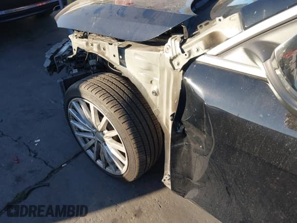 ✅ 2022 BMW 2 Series 228i • VIN: WBA53AK05N7K18799 • Lot: 43551575. Wystawiony na IAAI z przebiegiem 61 048 mil. Bezpłatny archiwum sprzedaży aukcyjnych z USA i szczegółowy raport historii pojazdu na DreamBid. Zdjęcie 20.