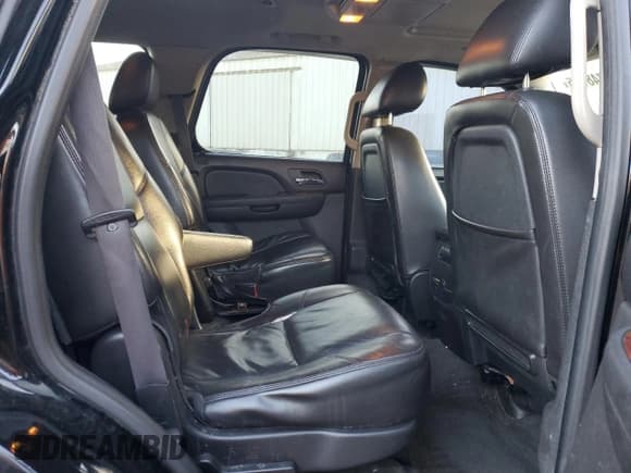 ✅ 2011 Chevrolet Tahoe LTZ • VIN: 1GNSKCE06BR349781 • Lot: 93748745. Listed on Copart with 199,365 mi. Free auction sales archive from the USA and detailed vehicle history report at DreamBid. Image 11.