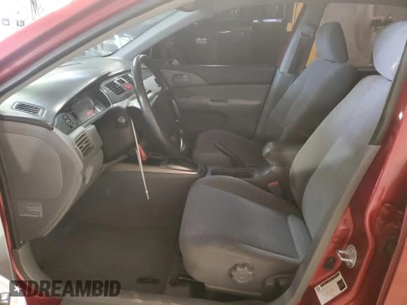 ✅ 2005 Mitsubishi Lancer ES • VIN: JA3AJ26E15U039534 • Lot: 63104055. Wystawiony na Copart z przebiegiem 34 899 mil. Bezpłatny archiwum sprzedaży aukcyjnych z USA i szczegółowy raport historii pojazdu na DreamBid. Zdjęcie 7.