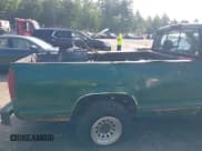 ✅ 1997 GMC Sierra 3500 • VIN: 1GTHK34RXVZ524038 • Lot: 42551826. Wystawiony na IAAI z przebiegiem 179 585 mil. Bezpłatny archiwum sprzedaży aukcyjnych z USA i szczegółowy raport historii pojazdu na DreamBid. Zdjęcie 14.
