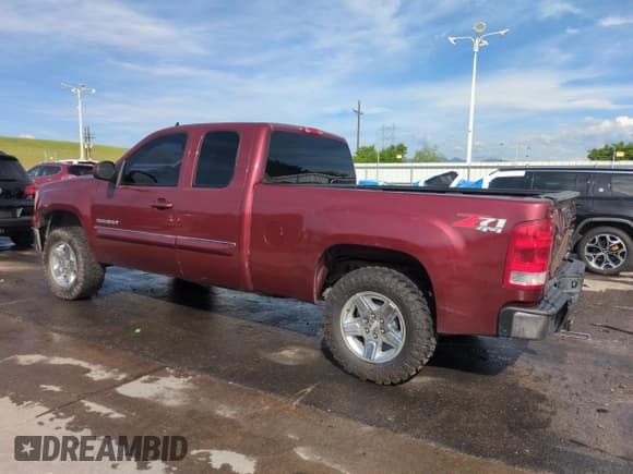 ✅ 2013 GMC Sierra 1500 SLT • VIN: 1GTR2WE70DZ280479 • Lot: 58602555. Listed on Copart with 140,849 mi. Free auction sales archive from the USA and detailed vehicle history report at DreamBid. Image 2.