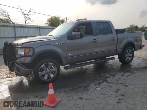 ✅ 2012 Ford F-150 XL • VIN: 1FTFW1ET1CFB11871 • Лот: 71484095. Опубликован ранее на Copart с пробегом 146 143 миль. Бесплатный доступ к архиву аукционных продаж из США и подробный отчёт об истории автомобиля на DreamBid. Изображение 1.