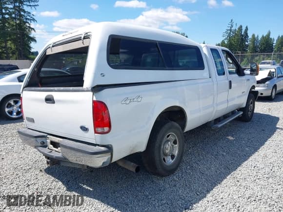 ✅ 2006 Ford F-250 XL • VIN: 1FTSX21P16EB98689 • Lot: 42651454. Listed on IAAI with 249,074 mi. Free auction sales archive from the USA and detailed vehicle history report at DreamBid. Image 4.