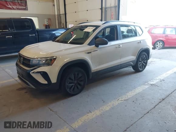 ✅ 2023 Volkswagen Taos S • VIN: 3VVCX7B26PM365145 • Лот: 42087568. Опубликован ранее на IAAI с пробегом 10 241 миль. Бесплатный доступ к архиву аукционных продаж из США и подробный отчёт об истории автомобиля на DreamBid. Изображение 20.