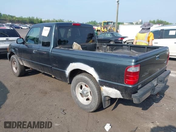 ✅ 2005 Ford Ranger XLT • VIN: 1FTZR45EX5PA60763 • Lot: 42440730. Wystawiony na IAAI z przebiegiem 80 800 mil. Bezpłatny archiwum sprzedaży aukcyjnych z USA i szczegółowy raport historii pojazdu na DreamBid. Zdjęcie 3.
