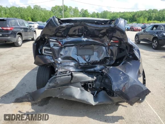 ✅ 2024 Tesla Model Y Long Range • VIN: 7SAYGDEE1RA234222 • Lot: 55139025. Listed on Copart with 17,829 mi. Free auction sales archive from the USA and detailed vehicle history report at DreamBid. Image 6.