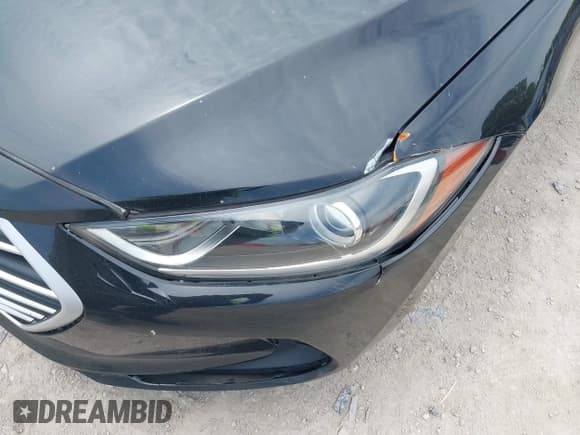✅ 2017 Hyundai Elantra SE • VIN: 5NPD74LF0HH208303 • Lot: 42457723. Listed on IAAI with 148,057 mi. Free auction sales archive from the USA and detailed vehicle history report at DreamBid. Image 18.