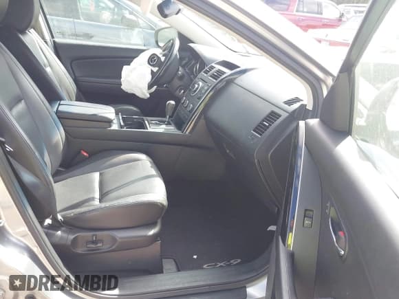 ✅ 2011 Mazda CX-9 Touring • VIN: JM3TB3CV2B0325405 • Lot: 43239902. Listed on IAAI with 163,953 mi. Free auction sales archive from the USA and detailed vehicle history report at DreamBid. Image 5.