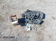 ✅ 2017 Ford Escape SE • VIN: 1FMCU9GD2HUA51174 • Lot: 41733323. Wystawiony na IAAI z przebiegiem 79 278 mil. Bezpłatny archiwum sprzedaży aukcyjnych z USA i szczegółowy raport historii pojazdu na DreamBid. Zdjęcie 12.