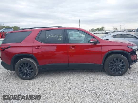 2023 Chevrolet Traverse RS z VIN 1GNERJKW9PJ204407, wystawiony jako IAAI lot #43405597 z przebiegiem 26 747 mil mil oraz . Historia ofert i sprzedaży dostępna na DreamBid. Obrazek 14.