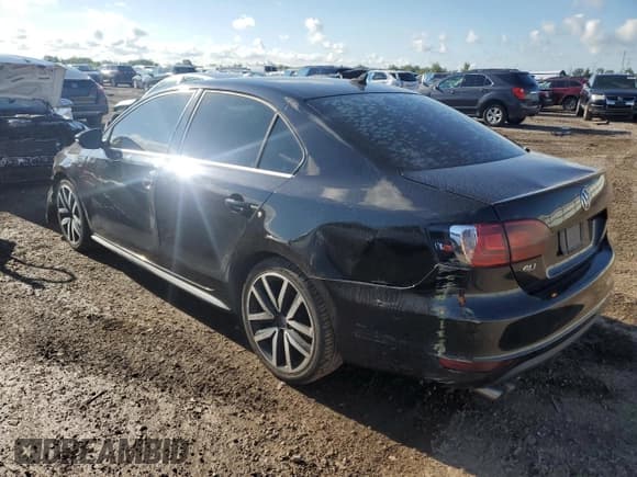 ✅ 2013 Volkswagen Jetta Autobahn • VIN: 3VW467AJXDM215188 • Лот: 69787225. Опубликован ранее на Copart с пробегом 167 024 миль. Бесплатный доступ к архиву аукционных продаж из США и подробный отчёт об истории автомобиля на DreamBid. Изображение 2.