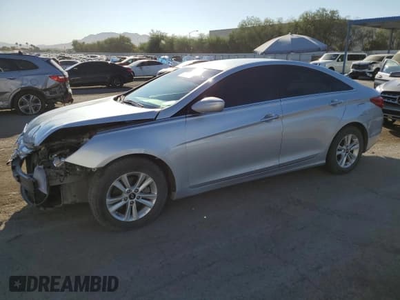 ✅ 2013 Hyundai Sonata GLS • VIN: 5NPEB4AC1DH693671 • Lot: 72591184. Listed on Copart with 207,231 mi. Free auction sales archive from the USA and detailed vehicle history report at DreamBid. Image 1.