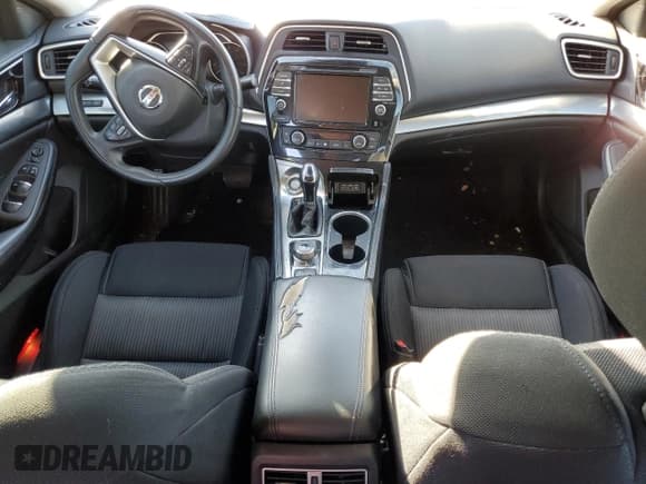 ✅ 2020 Nissan Maxima S • VIN: 1N4AA6BVXLC364903 • Lot: 86666064. Listed on Copart with 136,204 mi. Free auction sales archive from the USA and detailed vehicle history report at DreamBid. Image 8.