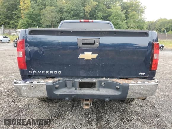 ✅ 2007 Chevrolet Silverado 1500 LTZ • VIN: 2GCEK19JX71598730 • Lot: 73248304. Listed on Copart with 78,438 mi. Free auction sales archive from the USA and detailed vehicle history report at DreamBid. Image 6.