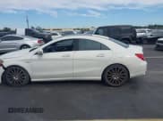 ✅ 2015 Mercedes-Benz CLA 250 • VIN: WDDSJ4EB6FN171344 • Lot: 43605743. Wystawiony na IAAI z przebiegiem 49 120 mil. Bezpłatny archiwum sprzedaży aukcyjnych z USA i szczegółowy raport historii pojazdu na DreamBid. Zdjęcie 14.