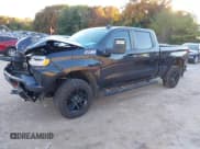 ✅ 2022 Chevrolet Silverado 1500 LT Trail Boss • VIN: 3GCUDFED1NG635736 • Lot: 43519847. Wystawiony na IAAI z przebiegiem Nie podano. Bezpłatny archiwum sprzedaży aukcyjnych z USA i szczegółowy raport historii pojazdu na DreamBid. Zdjęcie 2.