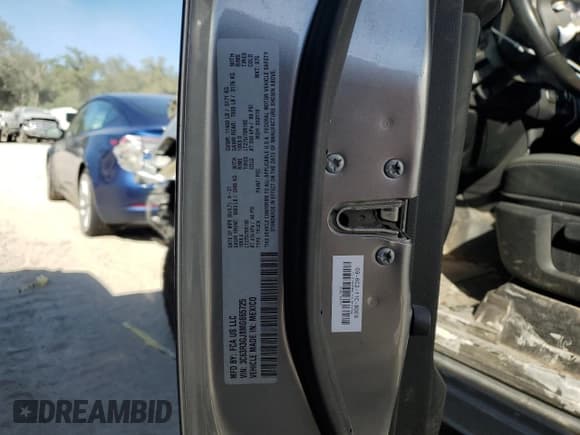 ✅ 2021 Ram 3500 Tradesman • VIN: 3C63R3GJ8MG665725 • Lot: 78316604. Wystawiony na Copart z przebiegiem 27 004 mil. Bezpłatny archiwum sprzedaży aukcyjnych z USA i szczegółowy raport historii pojazdu na DreamBid. Zdjęcie 12.