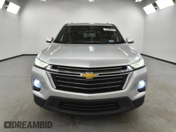 ✅ 2022 Chevrolet Traverse LT Cloth • VIN: 1GNEVMKW6NJ171683 • Lot: 90921995. Listed on Copart with 383,421 mi. Free auction sales archive from the USA and detailed vehicle history report at DreamBid. Image 5.