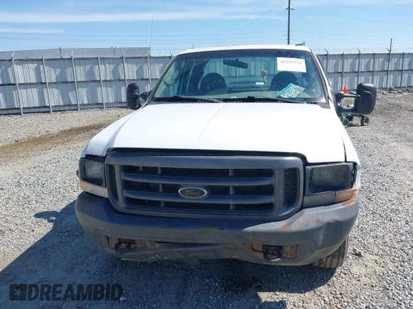 ✅ 2004 Ford F-250 XL • VIN: 1FTNX20L94EB54576 • Lot: 42345311. Wystawiony na IAAI z przebiegiem 176 877 mil. Bezpłatny archiwum sprzedaży aukcyjnych z USA i szczegółowy raport historii pojazdu na DreamBid. Zdjęcie 6.