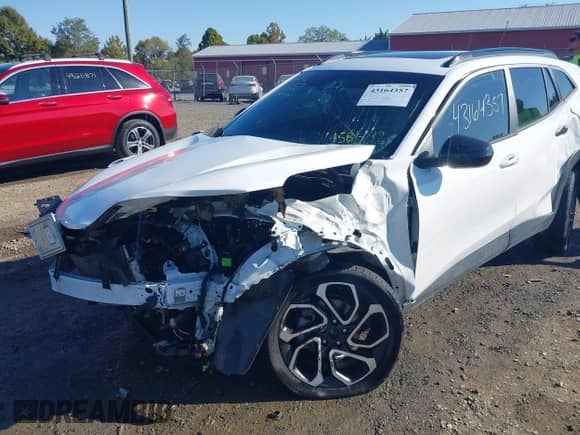 2024 Chevrolet Trax 2RS with VIN KL77LJE23RC158492, listed as a IAAI auction lot 43164357 with 23,790 mi miles and . Bid and sale history available at DreamBid. Image 6.