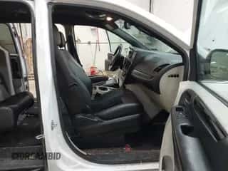 2018 Dodge Grand Caravan SXT z VIN 2C4RDGCG4JR360232, wystawiony jako IAAI lot #43509415 z przebiegiem 159 000 mil mil oraz . Historia ofert i sprzedaży dostępna na DreamBid. Obrazek 5.