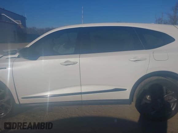 ✅ 2024 Acura MDX w/A-Spec Package • VIN: 5J8YE1H01RL009432 • Lot: 41190143. Listed on IAAI with Not provided. Free auction sales archive from the USA and detailed vehicle history report at DreamBid. Image 14.