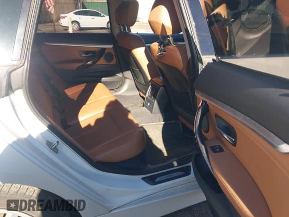 ✅ 2015 BMW 3 Series 328i Gran Turismo xDrive • VIN: WBA3X5C51FD560749 • Лот: 43815474. Опубликован ранее на IAAI с пробегом 77 072 миль. Бесплатный доступ к архиву аукционных продаж из США и подробный отчёт об истории автомобиля на DreamBid. Изображение 8.