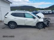 ✅ 2015 Nissan Rogue SV • VIN: 5N1AT2MV2FC901600 • Lot: 43390015. Listed on IAAI with 72,919 mi. Free auction sales archive from the USA and detailed vehicle history report at DreamBid. Image 13.