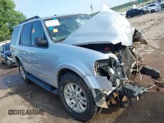 ✅ 2013 Ford Expedition XLT • VIN: 1FMJU1J55DEF14746 • Lot: 42510748. Listed on IAAI with 152,724 mi. Free auction sales archive from the USA and detailed vehicle history report at DreamBid. Image 1.