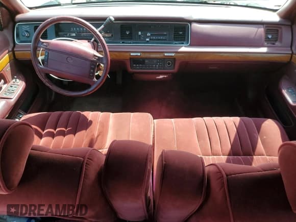 ✅ 1994 Mercury Grand Marquis LS • VIN: 2MELM75W0RX657904 • Лот: 69821005. Опубликован ранее на Copart с пробегом 65 265 миль. Бесплатный доступ к архиву аукционных продаж из США и подробный отчёт об истории автомобиля на DreamBid. Изображение 8.