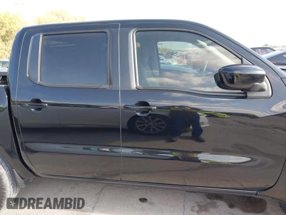 ✅ 2022 Nissan Frontier SV • VIN: 1N6ED1EJ6NN652291 • Лот: 43742141. Опубликован ранее на IAAI с пробегом 68 045 миль. Бесплатный доступ к архиву аукционных продаж из США и подробный отчёт об истории автомобиля на DreamBid. Изображение 13.