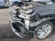 ✅ 2022 Volkswagen Atlas SE • VIN: 1V2JE2CAXNC229523 • Lot: 41364396. Wystawiony na IAAI z przebiegiem 19 781 mil. Bezpłatny archiwum sprzedaży aukcyjnych z USA i szczegółowy raport historii pojazdu na DreamBid. Zdjęcie 6.